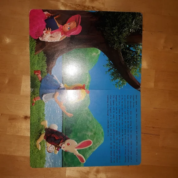 Vintage Collectible Alice In Wonderland - Picture 14 of 16